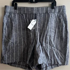 Lane Bryant linen shorts Sz 16.